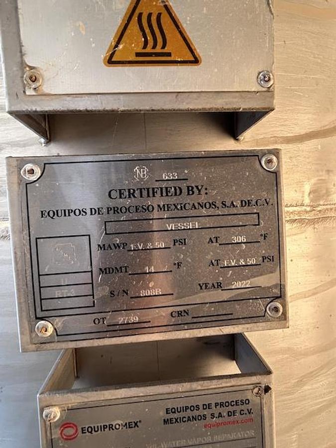 Used Tank, 1,450 Gallon, 304L Stainless Steel, Equipromex, Oil/Vapor Separator, Vertical, Dished Heads, 50 PSI, Full Vacuum, #5991581