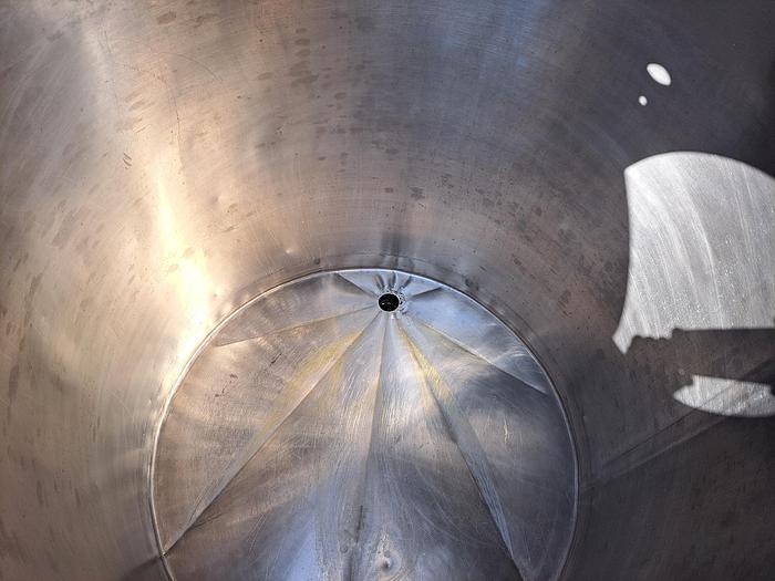 Used Tank, 225 Gallon, Stainless Steel, Portable, Sloped Bottom #S745303