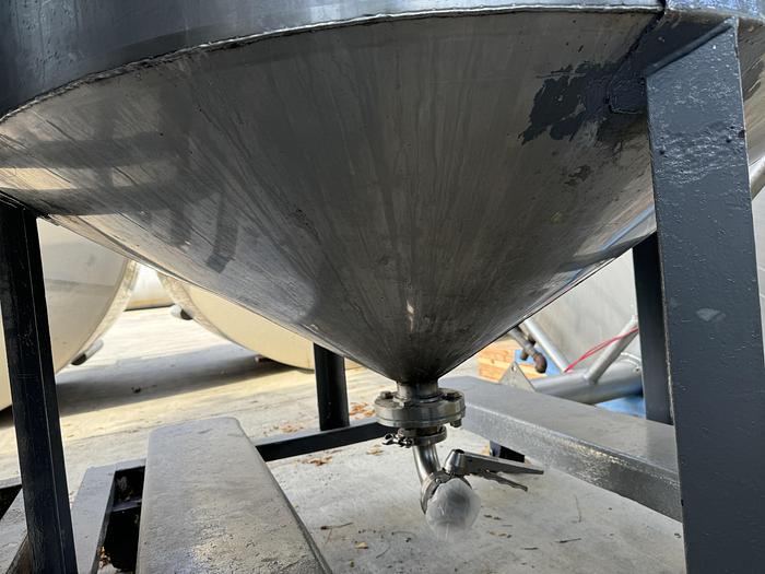 Used Tank, 750 Gallon, Stainless Steel, Cone Bottom, 4' x 8', #5990992