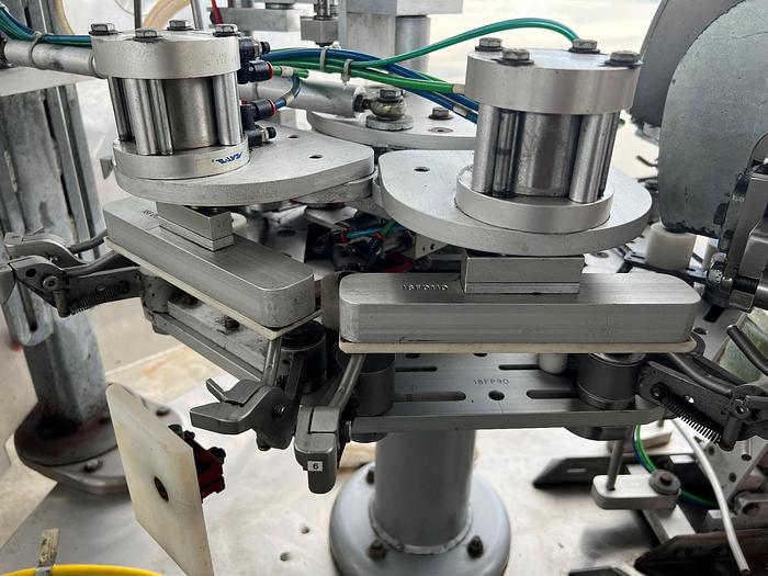 Used Filler, Pouch, Premade Bags, 6-station, Liquid Fill, Heat Sealer, Cutter - #4957749