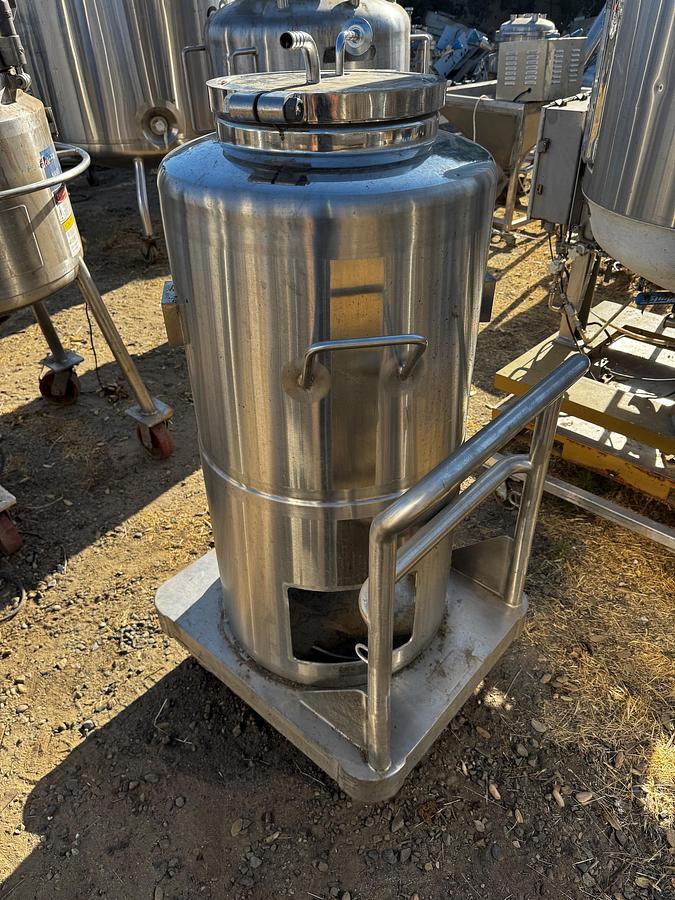 Used Tank, 79 Gallon (300 Liter), Walker, Portable, 316L Stainless, #5991460