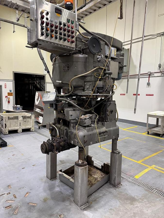 Used Canning Line, 400 BPM Class, Solbern / Angelus / Filtec / Signode, Stainless Steel, #5991611