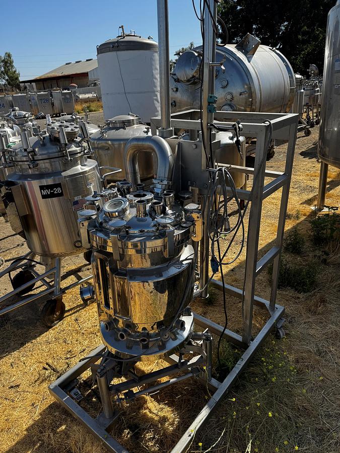 Used Tank, 26 Gallon (100 Liter), 316L Stainless Steel, Jacketed, Agitated, 58 PSI, BV Speciaal Roestvrijstaal, #5991491