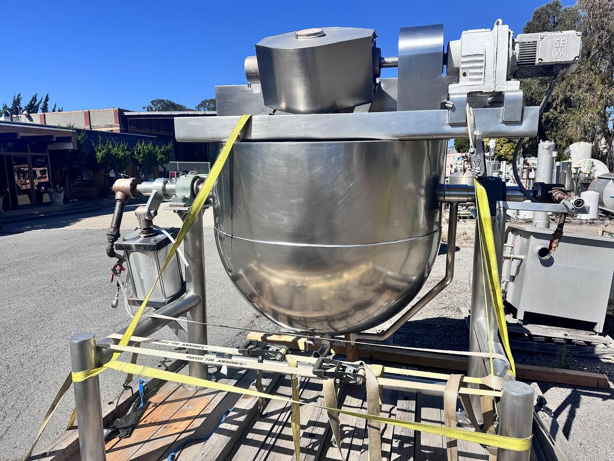 Used Kettle, 300 Gallon, Lee Industries, Stainless Steel, Double Motion, Tilt, #5991805