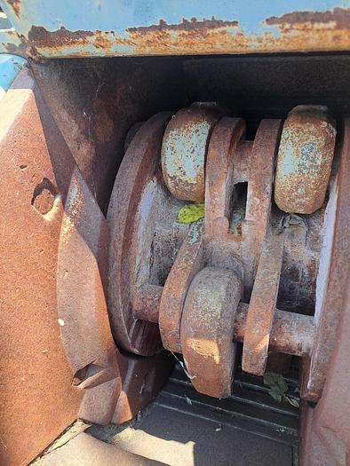 Used Mill, Hog, Williams Crusher, 60 HP, C/st, 6 Hammers #S740430