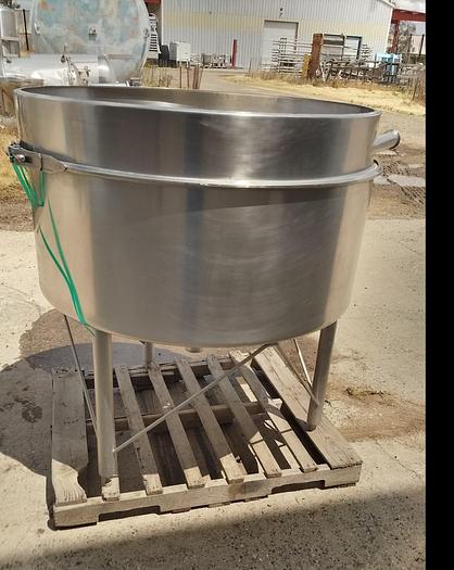 Used Stainless Steel 200 Gallon Tank with Lid #S745075