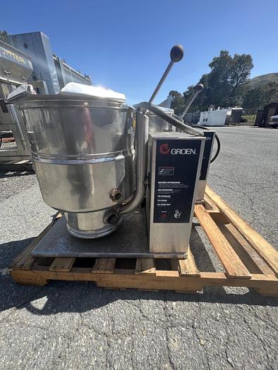 Used Kettle, 10 Gallon, Electric, Tilt, Groen, Model TDB-40 #C745101