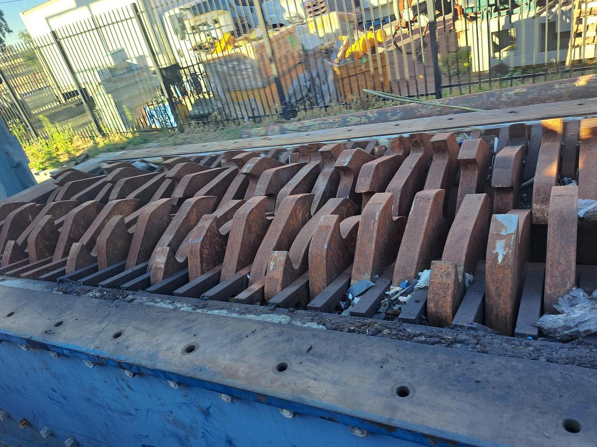 Used Shredder, Dual Shaft, 41" x 101", Hydraulic Driven, SSI, #5991642