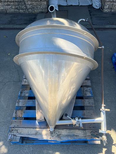Used Hopper, 10 Cubic Feet, Stainless Steel, Cone Bottom, Tri-Clamp