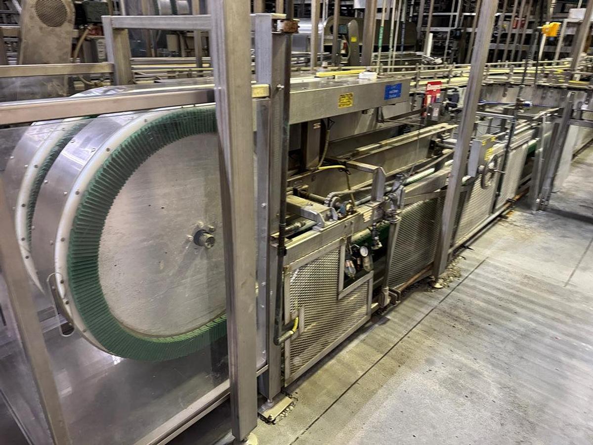 Used Bottling Line, 600–800 BPM, PET, US Bottlers Filler, Sidel Labeler, Kisters Shrink Wrapper, #5991608