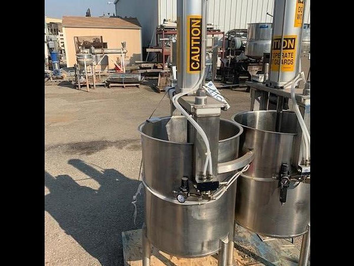 Used Tank, 34 Gallon, Stainless Steel, Chemical Tank, Viatec Chem-Tek, Model OVD 34, #5991994