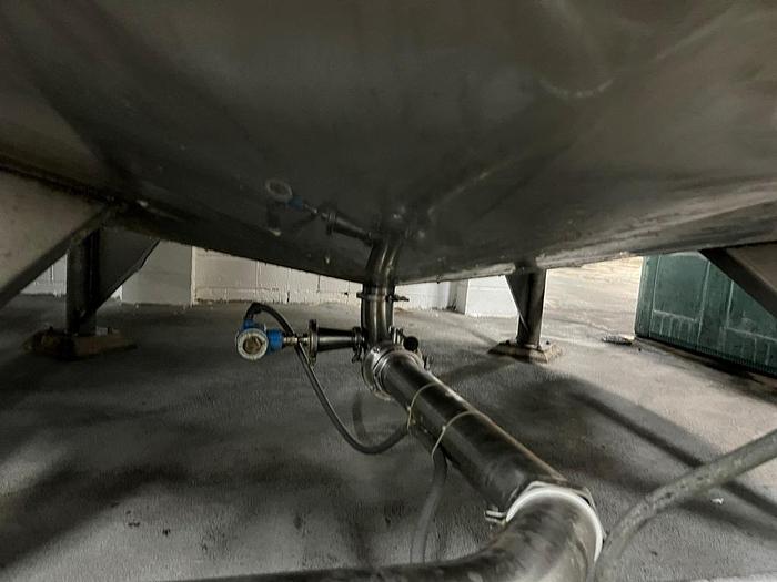 Used Tank, 6,000 gallon, S/st, 8'x15', Agitated, CB, Pump #C745008