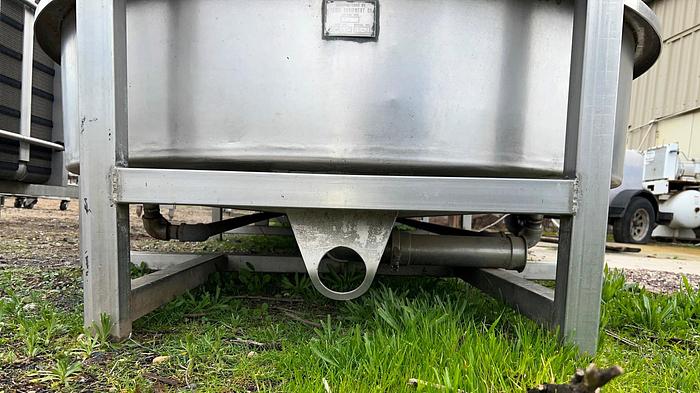 Used 1,000 Gallon Round-End Stainless Steel Cheese Vat with Bottom Jacket and Agitator #S744995