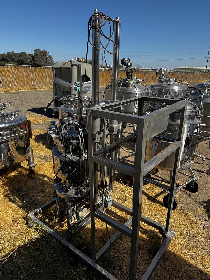 Used Tank, 26 Gallon (100 Liter), 316L Stainless Steel, Jacketed, Agitated, 58 PSI, BV Speciaal Roestvrijstaal, #5991491