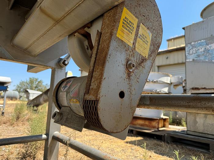 Used Feeder, Vibratory, 48" x 7', Stainless Steel, Key, #5861445
