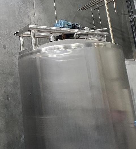 Used Tank, 6,000 Gallon, Stainless Steel, Agitated, Dish Bottom