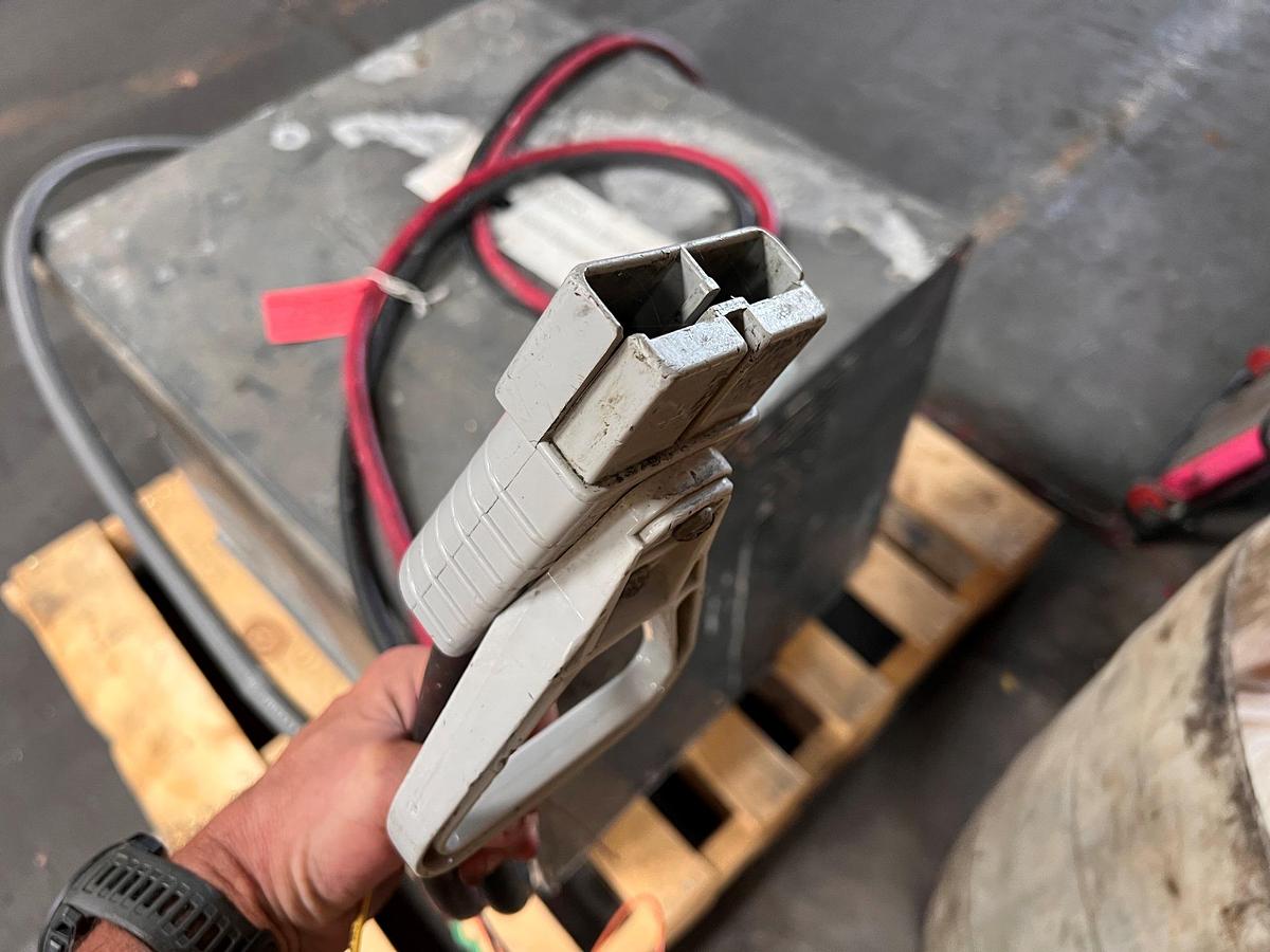 Used Charger, 36V Forklift Battery, Hawker PowerTech PT3-18-200, 18 Cell, High Frequency, #5991531