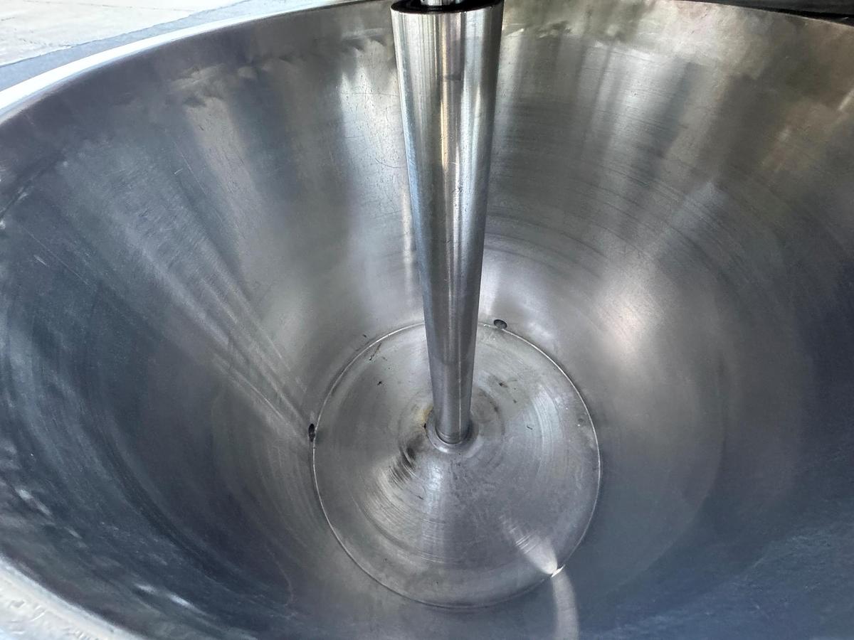 Used Kettle, 150 Gallon, Stainless Steel, Electrically Heated, Sweep Agitation, Chocolate Melter, #5991658