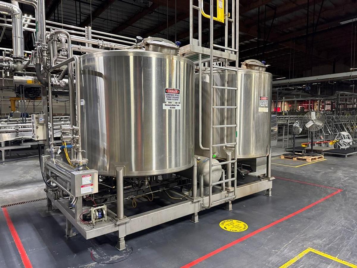 Used Bottling Line, 600–800 BPM, US Bottlers Filler, Sidel Labeler, Kisters TSP100V Shrink Wrapper, #5991609