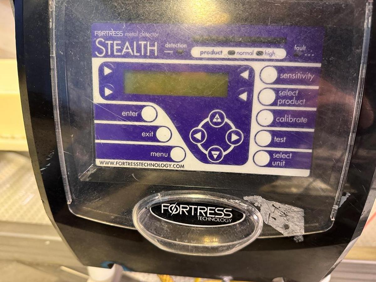 Used Detector, Metal, 15" x 13.5", Fortress, Stealth, Stainless Steel, Belt Conveyor #5991850