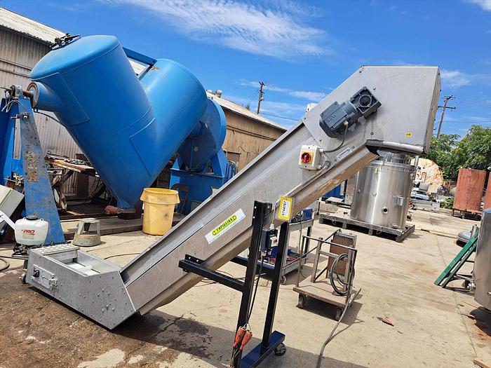 Used Conveyor, Belt, 14" x 10', Inclined, Aluminum, Z-Frame #S744767