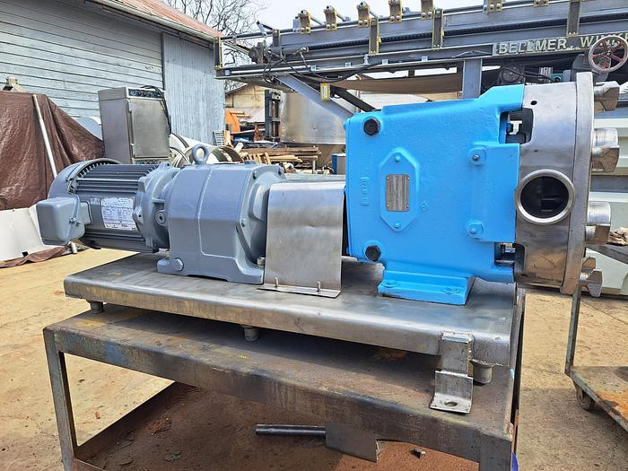 Used Pump, Positive, Waukesha, Model 060U1, 316 Stainless Steel, 5 HP #S745385