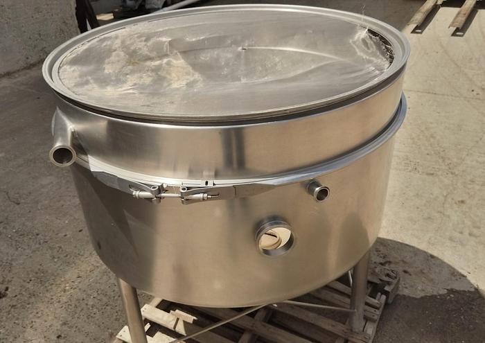 Used Stainless Steel 200 Gallon Tank with Lid #S745075