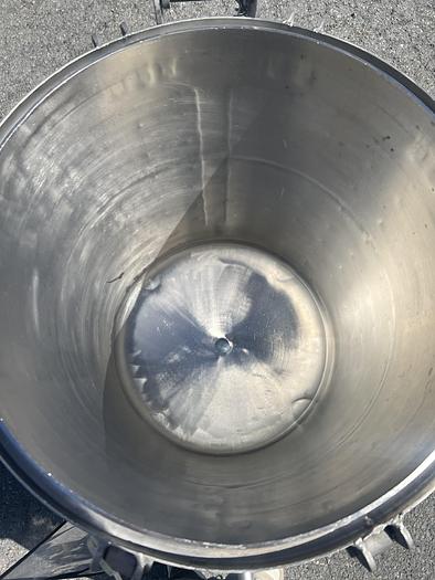 Used Tank, 25 Gallon (100 Liters), Stainless Steel, Jacketed, 50 PSI Internal #S745433