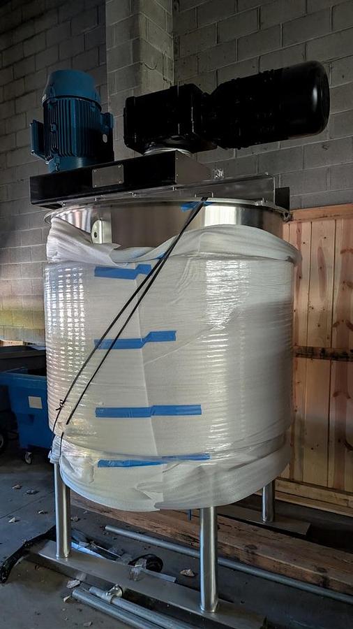 Used Tank, 500 Gallon, 316 Stainless Steel, Dished Bottom, Anchor Mixer & Disperser, MXD Process, #5991736