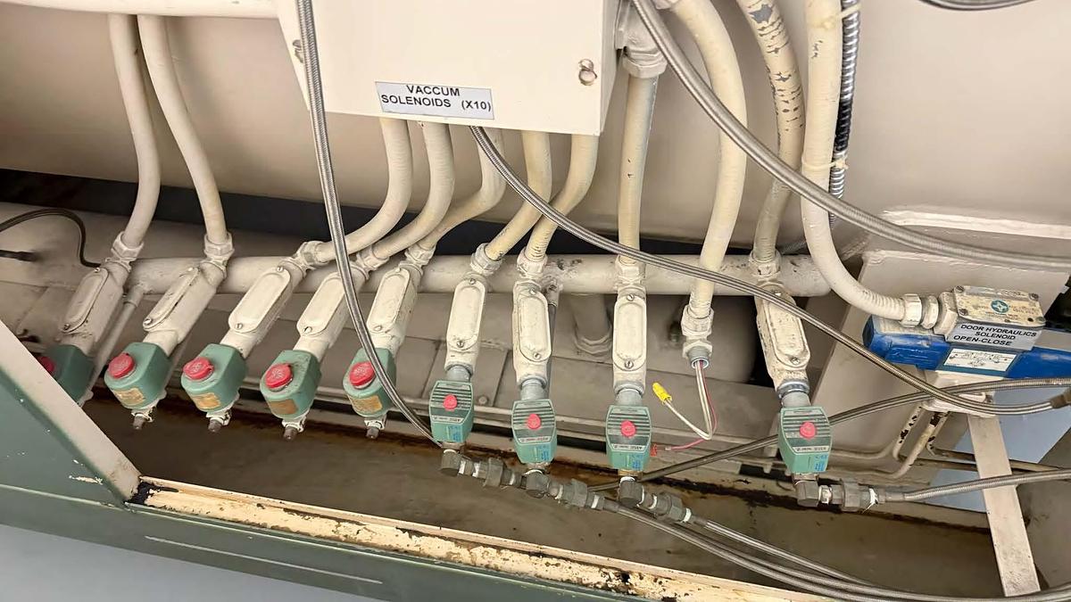 Used Autoclave, 46.75" x 110", 220 PSI, Electrically Heated, Melco Steel, #5991523