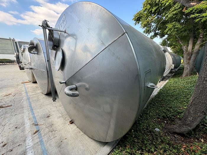 Used Tank, 6,500 Gallon, Stainless Steel, Dish Bottom, Legs, #5991000