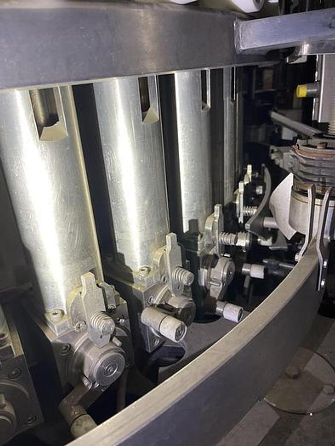 Used Filler, Piston, 40-Head, Rotary Piston Filler, Zacmi , Model 0295/40/3, #5991916