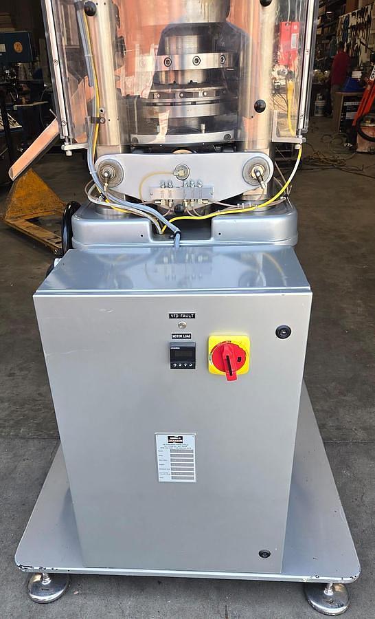 Used Tablet Press, Natoli Manesty Betapress, Multi Station, Rotary, 2007, #5991458