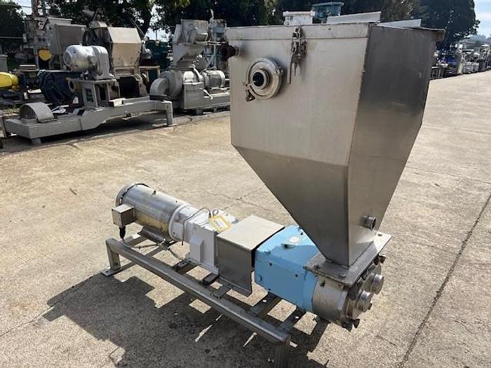 Used Pump, Positive, Waukesha, Model 224, 10 HP, Rectangular Flange, Feed Hopper #S745409