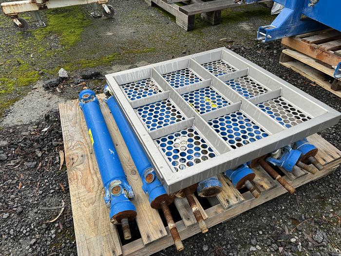 Used Screen, Gyratory, Sweco, 3' Wide X 6' Long, Stainless Steel, Model CLD 3X6L5 #S745403