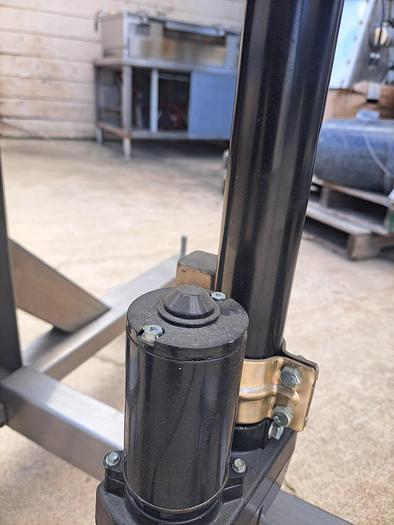 Used Capper, Accutek, Mdl 22-505-00, Cap Tightener, Retorquer #S745324