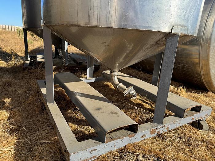 Used Tank, 750 Gallon, 316 Stainless Steel, Cone Bottom, 4' x 8', #5990993