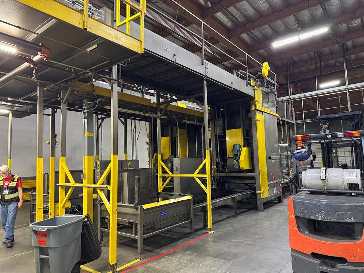 Used Bottling Line, 600–800 BPM, PET, US Bottlers Filler, Sidel Labeler, Kisters Shrink Wrapper, #5991608