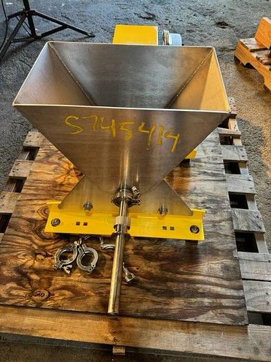 Used Feeder, Screw, 1/2" Diameter X 36", Stainless Steel, Scaletran, Model VMF #S745414