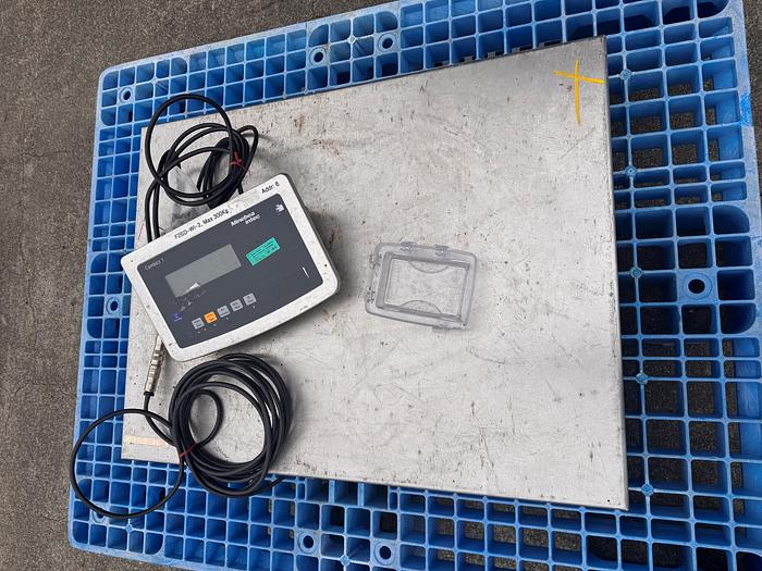 Used Scale, Platform, Minebea Intec, CAIS1-UV1, Stainless Steel, 31-1/2" x 23-1/2", 300 kg (660 lbs) Capacity, #5991287