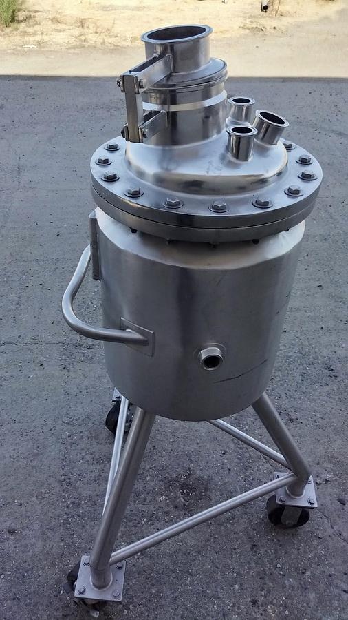 Used Tank, Approx. 13 Gallon (50 Liter), 50 PSI/FV, 70 PSI Jacket, Stainless Steel, #5991461
