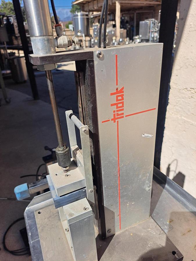 Used Capper, Tridak, Semi-Automatic, Pneumatic, #