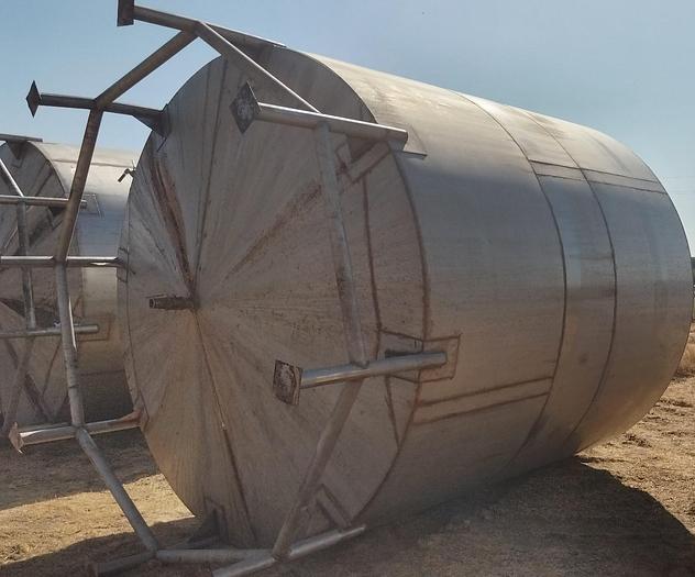 Used Tank, 5,000 Gallon, Stainless Steel, Agitated, 9’8" Diameter #S745310
