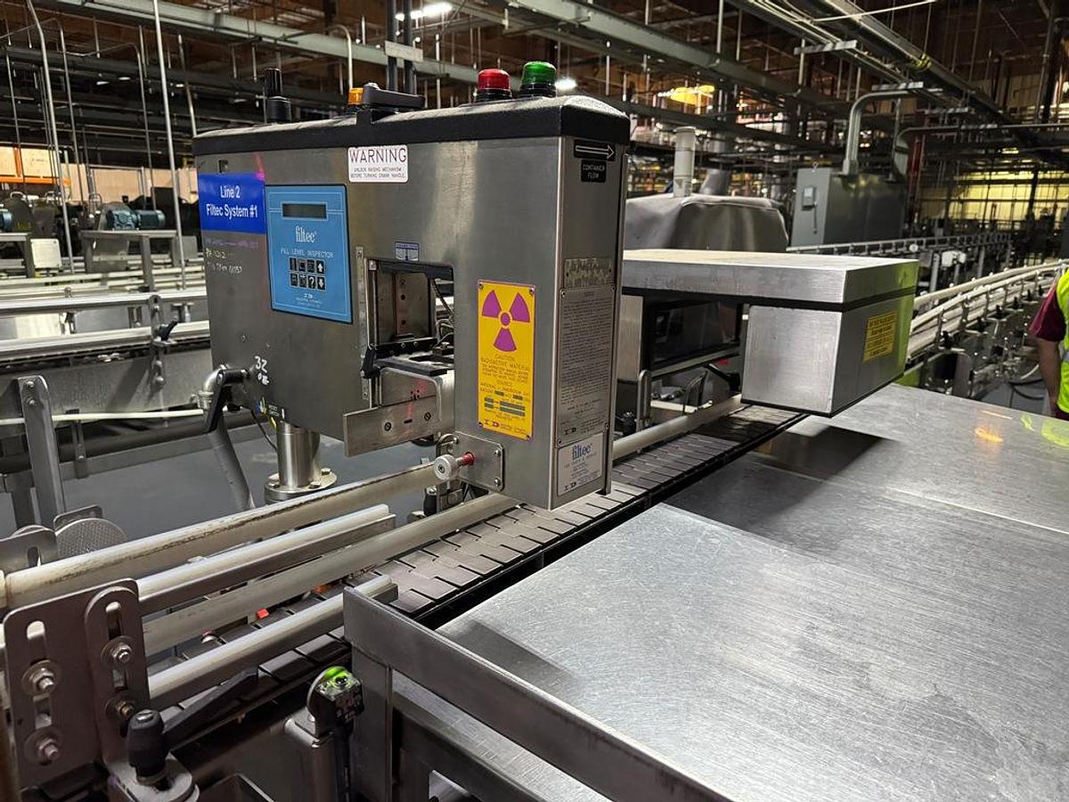 Used Bottling Line, 600–800 BPM, US Bottlers Filler, Sidel Labeler, Kisters TSP100V Shrink Wrapper, #5991609