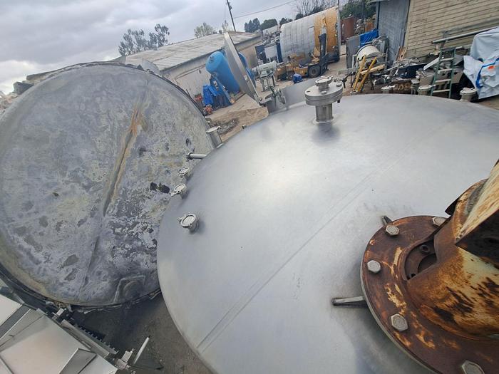 Used Tank, 2,000 Gallon, Stainless Steel, Agitated, DT/DB #S745019