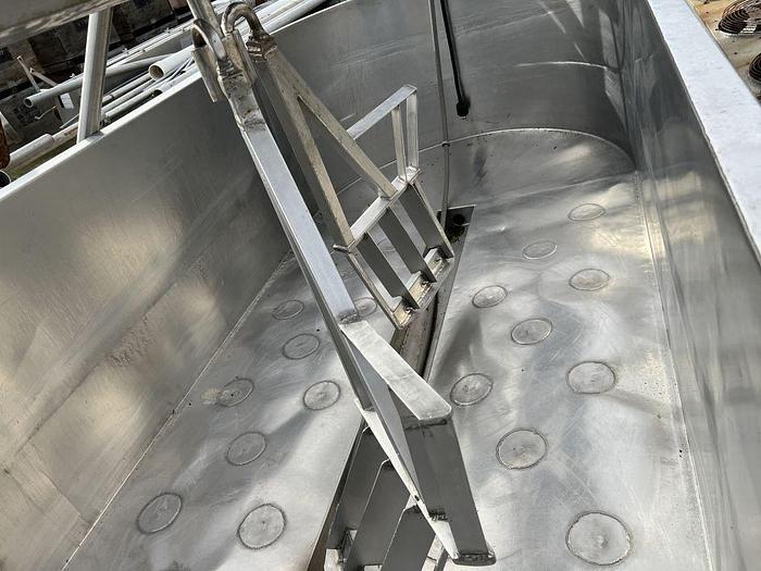 Used 1,000 Gallon Round-End S/S Cheese Vat with Bottom Jacket and Agitator