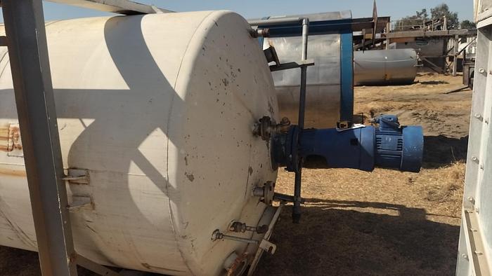 Used Tank, 2,250 Gallon, Stainless Steel, Agitated, 3 HP,  6' X 8’3” #S745314