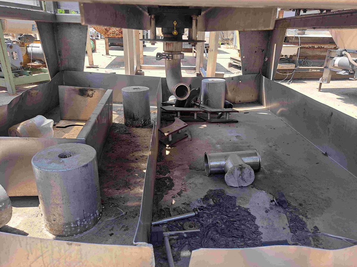 Used Filler, Bottle, 24 Head, Biner Ellison, Rotary #5991093