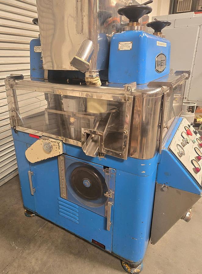 Used Tablet Press, Natoli Manesty Betapress, Multi Station, Rotary, 2007, #5991458