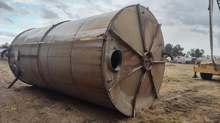 Used Tank, 12,000 Gallon, Stainless Steel, 9'6" x 20', Storage Tank #S745378